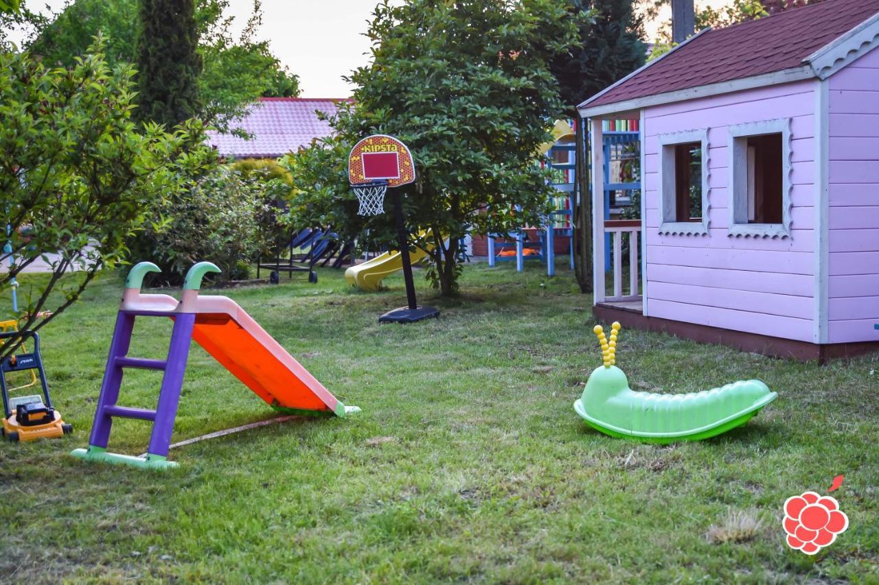 Malinowka Apartment Jantar Bagian luar foto