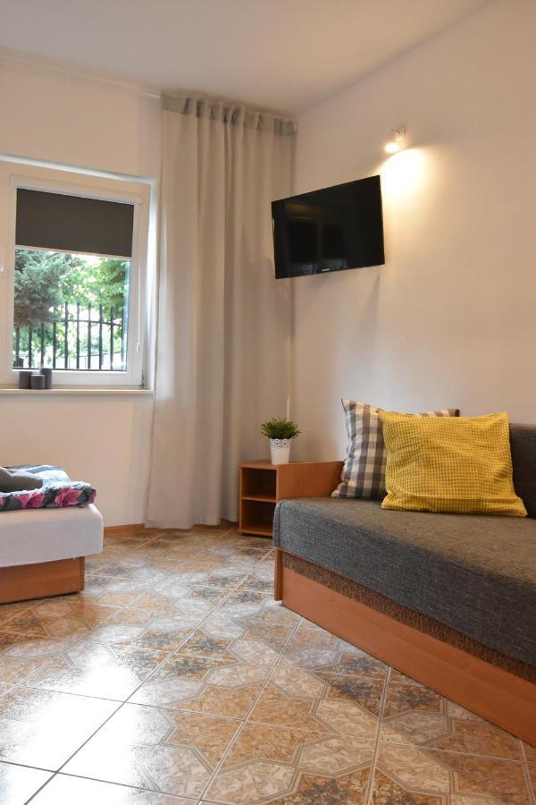 Malinowka Apartment Jantar Bagian luar foto
