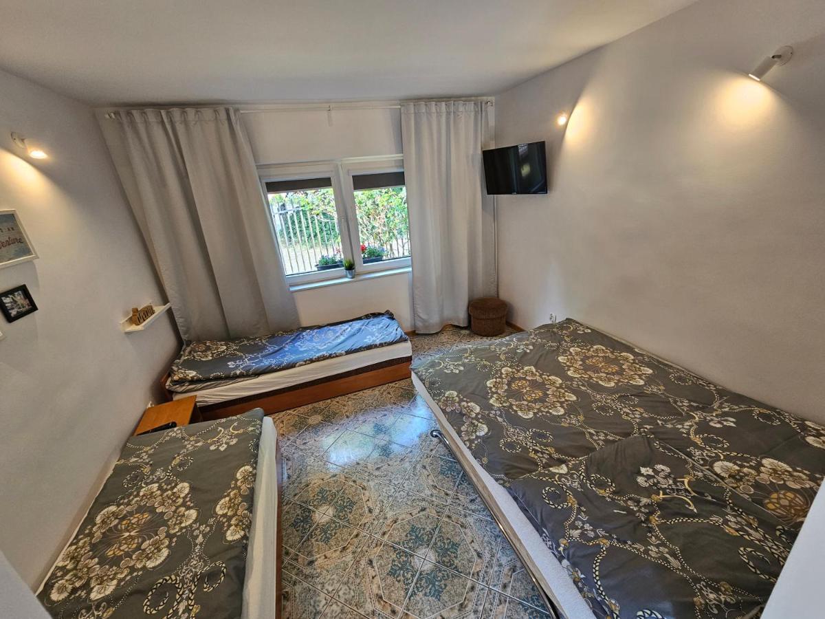 Malinowka Apartment Jantar Bagian luar foto